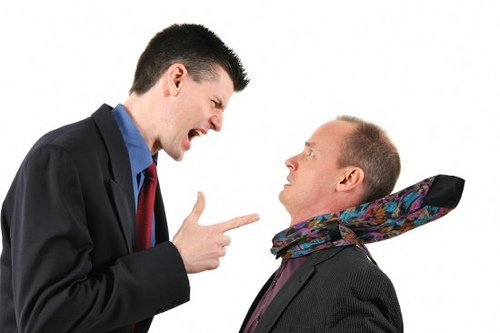 8 Characteristics of Toxic Argumentative Groups